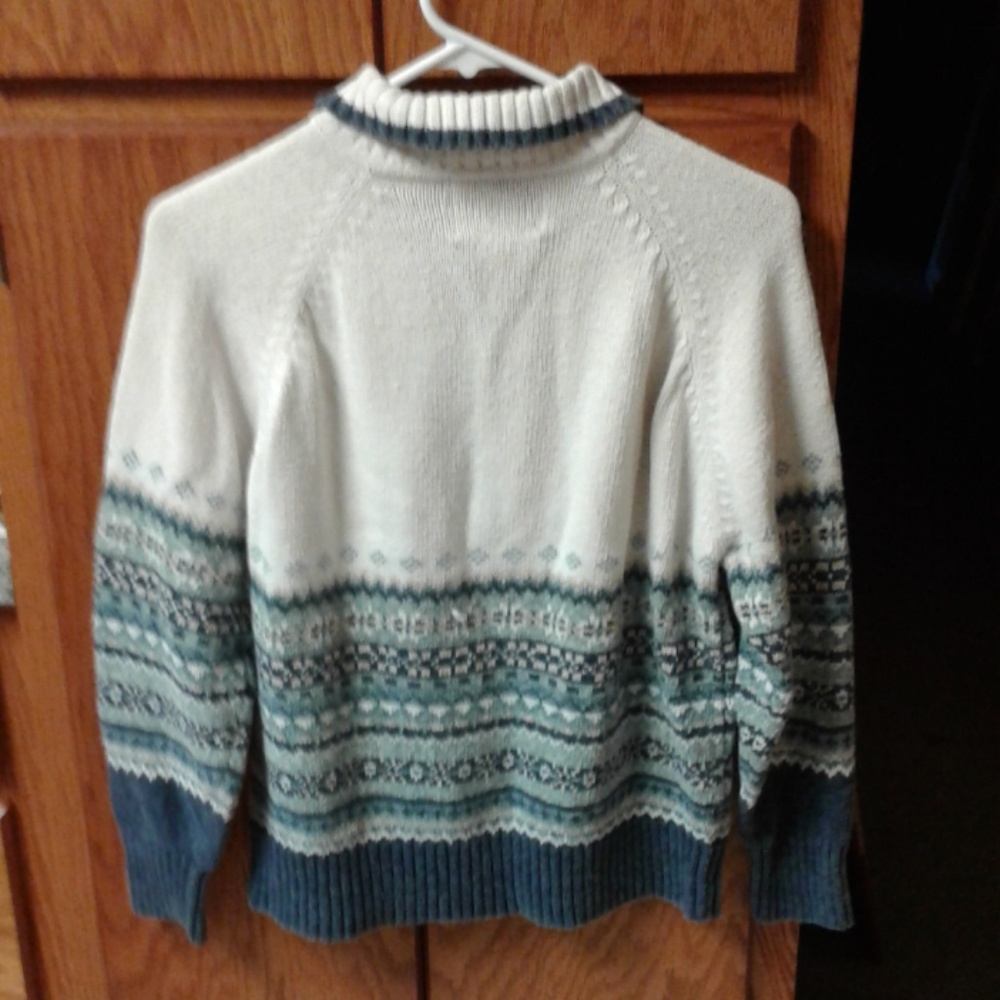 Heirloom Collectibles Sweater View 2
